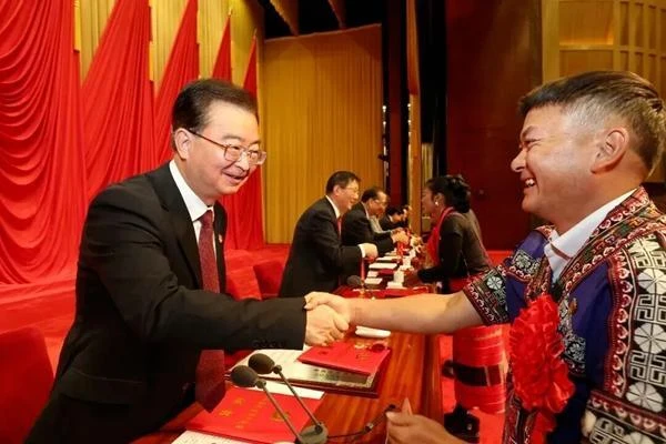 云南省委书记：牢记嘱托，在践行根本宗旨中办好民生实事