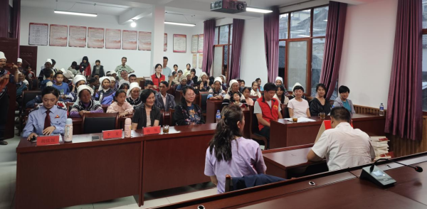 省委宣传部机关妇委会开展“讲理论 送温暖”巾帼心向党主题活动