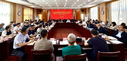 云勤集团党委理论学习中心组专题学习习近平总书记关于总体国家安全观的重要论述