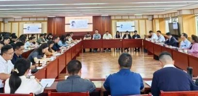 省委办公厅青年理论学习小组开展“溯档学史承薪火 正风笃行绽芳华”主题活动