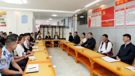 王宁在红河州宣讲党的二十届四中全会精神强调加快边疆民族地区现代化建设推动共同富裕迈出坚实步伐