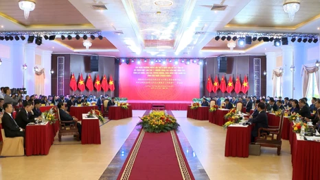 中国云南省与越南莱州老街宣光奠边省省委书记年度会晤机制第五次会议在莱州举行王宁黎明银书记致辞并作总结讲话郑越雄侯阿令陈进勇书记致辞