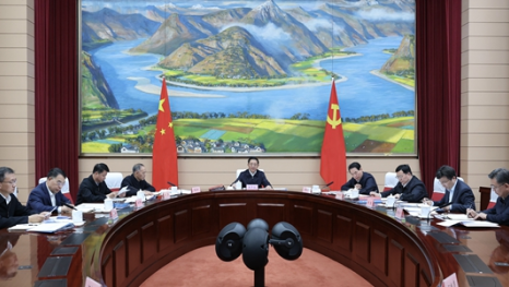 省政府党组会议常务会议强调全面深刻准确领会和贯彻党中央战略部署王予波主持