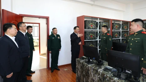 王予波走访慰问驻滇部队