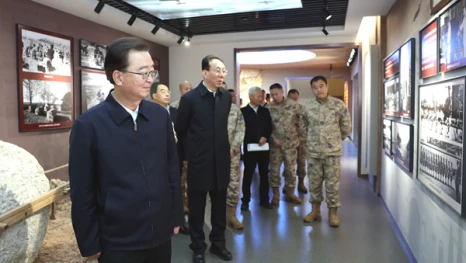 王宁走访慰问驻滇部队