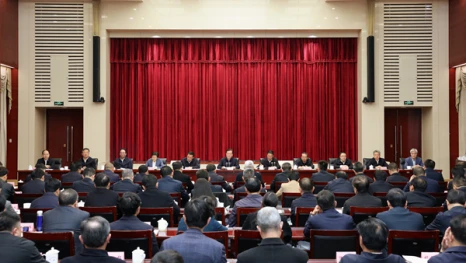 省委全面依法治省工作会议强调深入学习贯彻习近平法治思想扎实推进更高水平的法治云南建设王宁出席并讲话 王予波主持 刘洪建刘晓凯出席