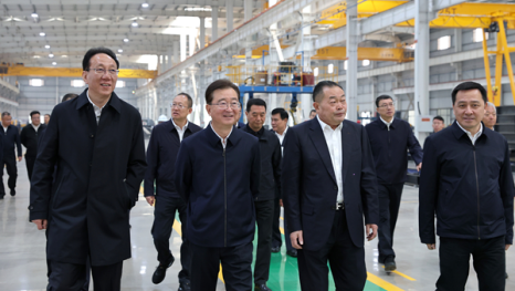 王宁在昆明市调研时强调：大力培育发展兴城富民产业在“十五五”新征程中展现省会城市新担当新作为刘洪建参加