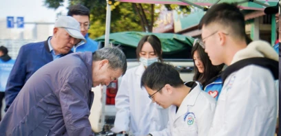 云南省市场监督管理局开展学雷锋青年志愿服务活动