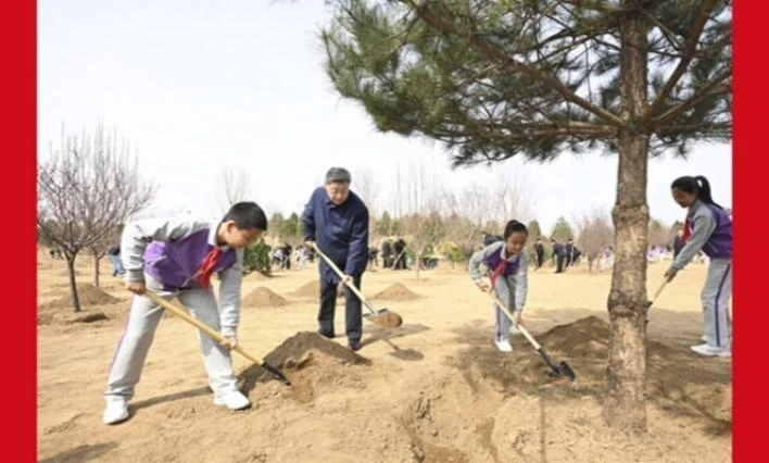 习近平在参加首都义务植树活动时强调：为山川大地增添锦绣 让中国式现代化底色更加亮丽