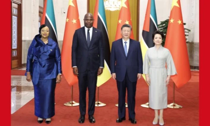 习近平同莫桑比克总统查波会谈