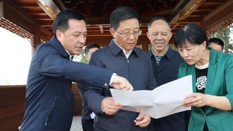 王予波在昆明调研生态环境保护和滇池保护治理时强调深入践行习近平生态文明思想 打造人与自然和谐共生的典范刘洪建参加