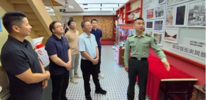 云南省人民政府驻上海办事处组织党员干部到上海市黄浦区南京东路街道开展主题党日活动