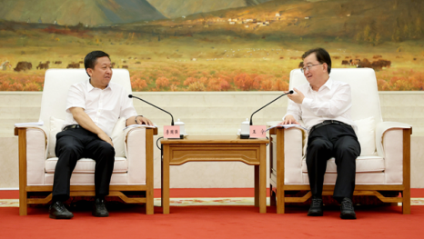 王宁与中粮集团董事长李国强会谈