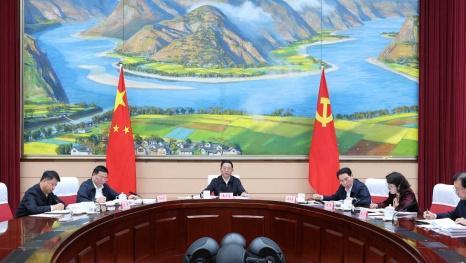 王予波在二季度高质量发展暨政府系统学习教育整改工作推进会上强调 推动高质量发展必须牢固树立和践行正确政绩观