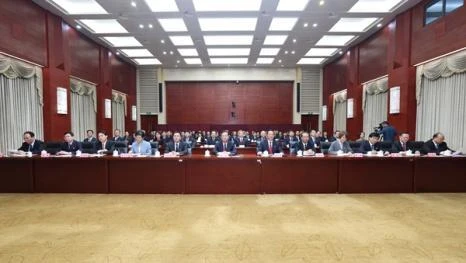 践行初心使命 激发奋进力量全省广大党员干部群众认真收听收看庆祝中国共产党成立105周年大会王宁王予波刘洪建刘晓凯参加集中收看