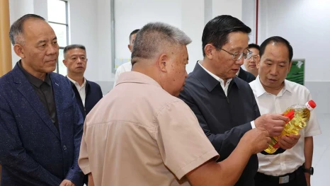 王予波在玉溪调研时强调锲而不舍抓好湖泊保护治理 放大优势加快产业转型升级