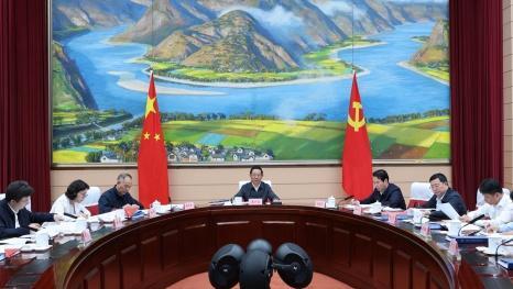 省政府召开党组会议常务会议传达学习习近平总书记重要讲话重要指示精神，研究经济运行、基础教育、安全防范等工作王予波主持
