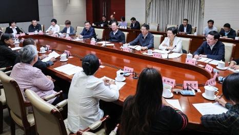 省委召开基层党代表座谈会深入学习贯彻习近平党建思想 履行好党代表职责发挥好先锋模范作用王宁主持会议并讲话 王予波刘洪建出席