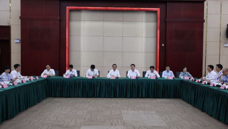云南瑞丽产业协作园区现场推进会暨产业协作招商对接活动举行深化东西部产业协作 高质量共建协作园区王予波卢山出席并讲话